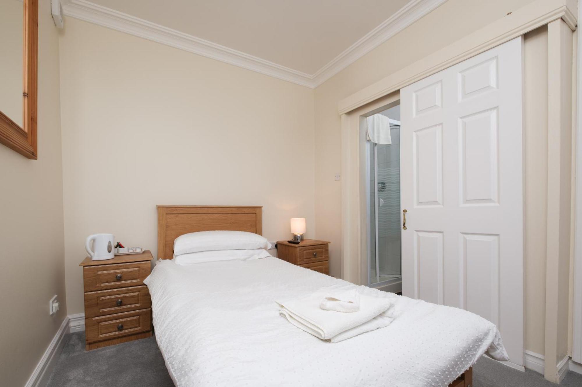 Four Seasons B&B Galway Buitenkant foto