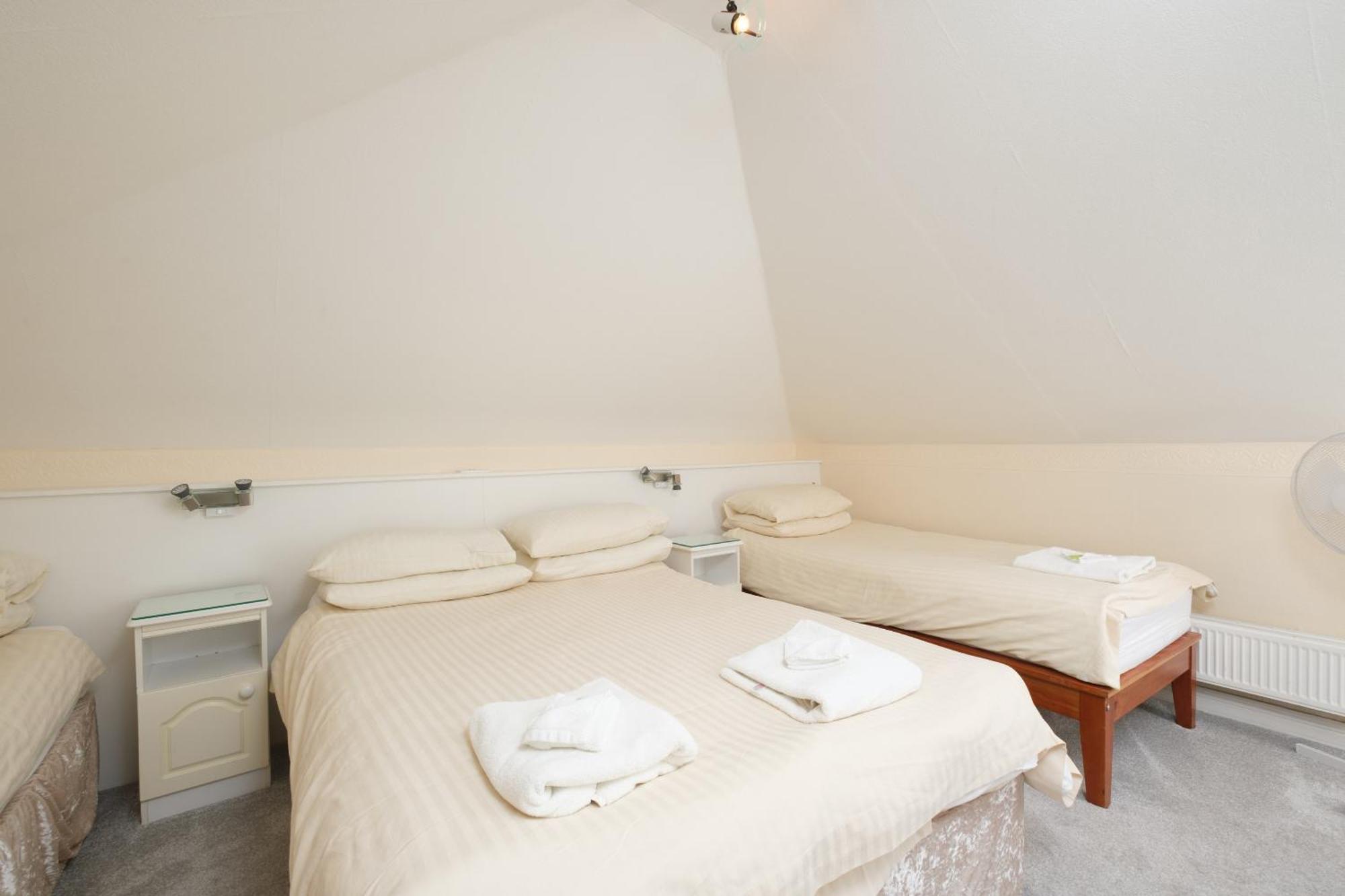 Four Seasons B&B Galway Buitenkant foto