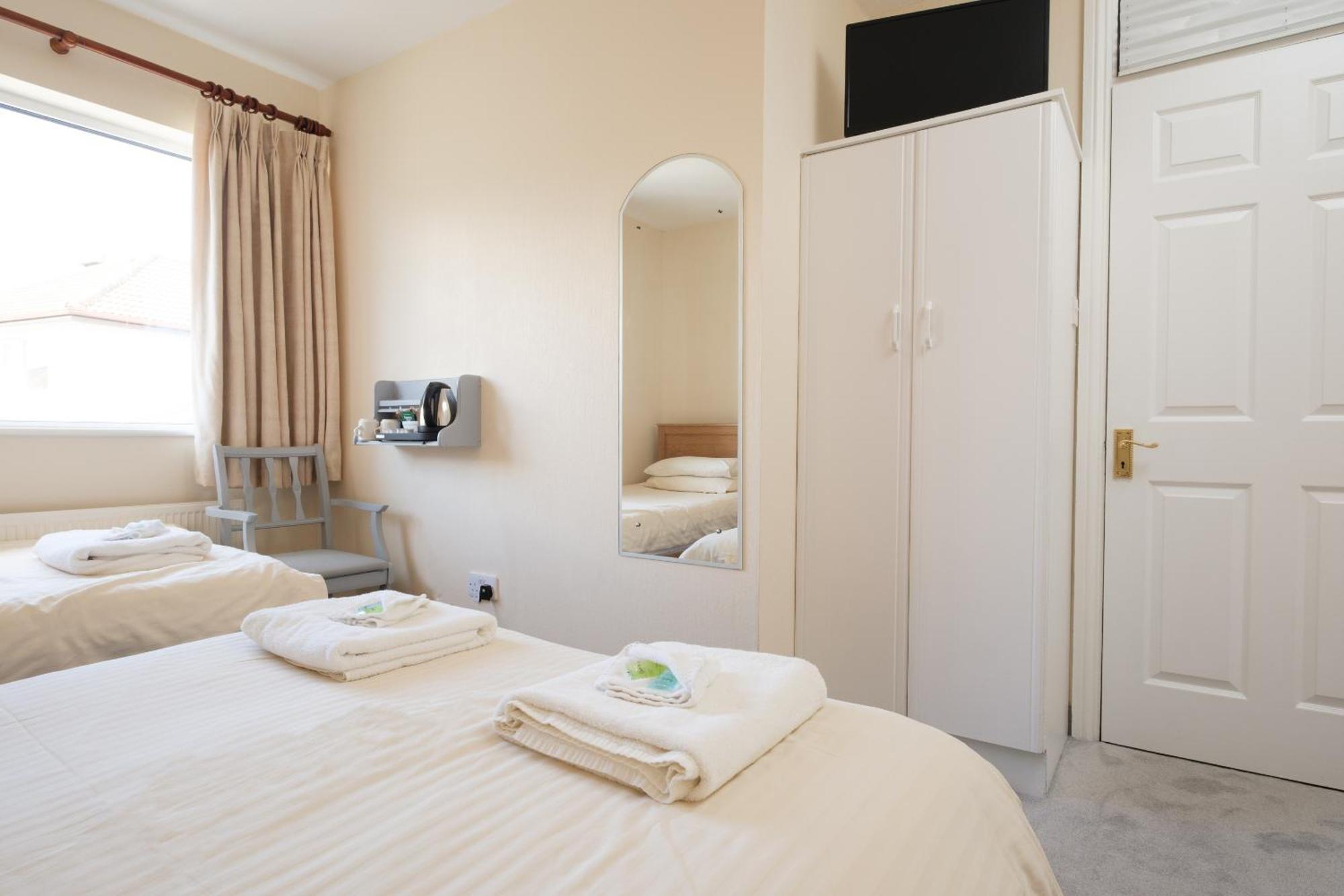 Four Seasons B&B Galway Buitenkant foto