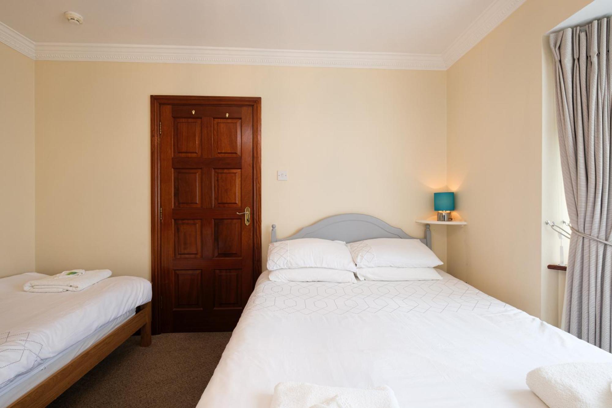 Four Seasons B&B Galway Buitenkant foto