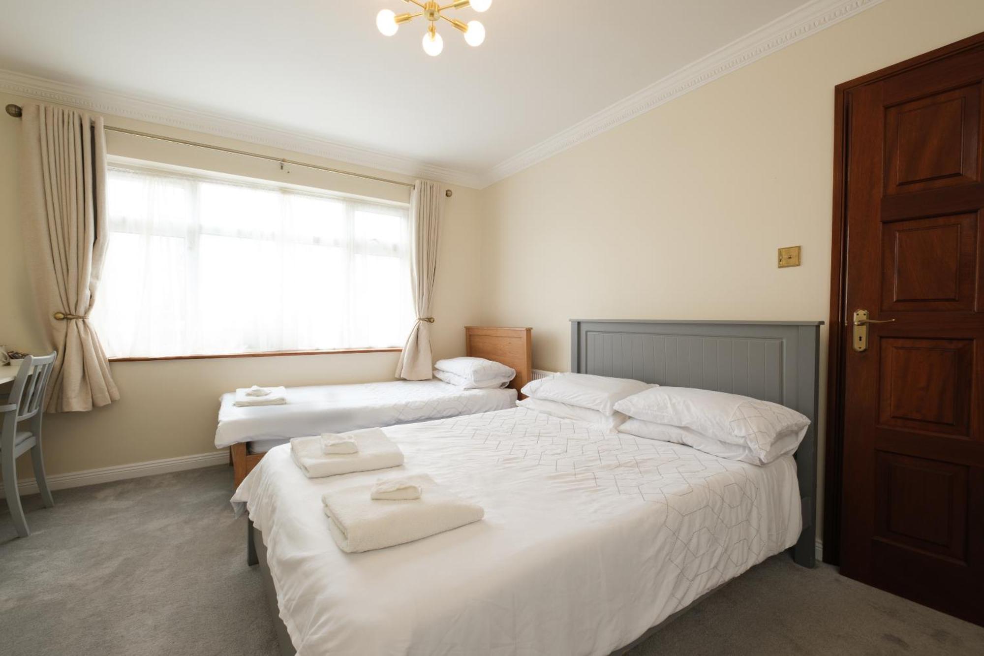 Four Seasons B&B Galway Buitenkant foto