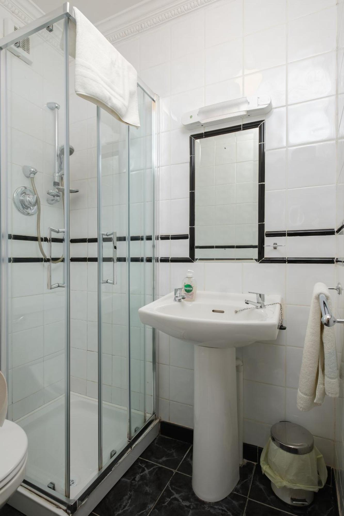 Four Seasons B&B Galway Buitenkant foto
